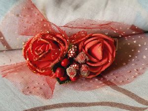 Rose Hair Clip in a brand new condition