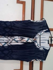Patterned Sleeveless Tunic