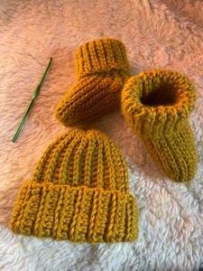 Crocheted Baby Set