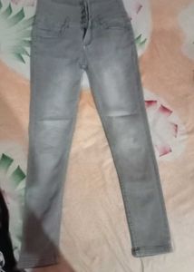 Gray High-Waisted Skinny Jeans