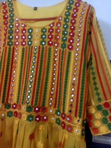 Women&#39;s Traditional Designer Kurti Set