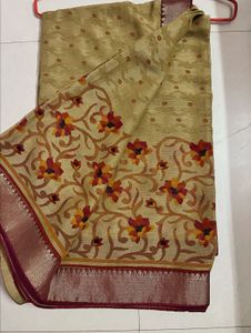 Elegant Floral Saree with Blouse