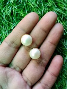 Pearl Studs