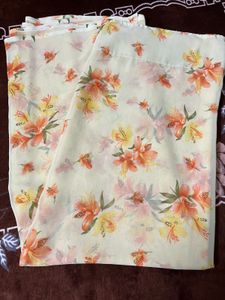 cream colour flowers print saree