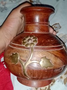 Wooden Artificial Flowers  Vase