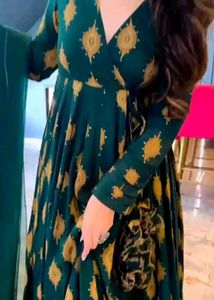 Green Anarkali set🌻