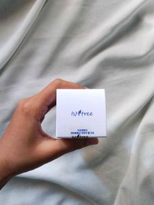 Isntree Hyaluronic Acid Aqua Gel Cream