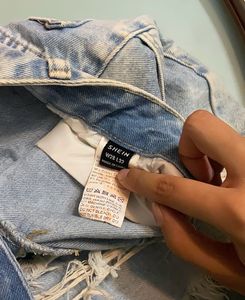Ribbed Distressed Denim Shorts🐋