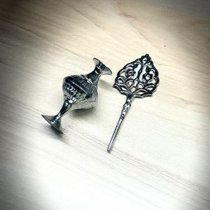 Beautiful Eyeliner Pot Surmadani (KohlPOT)