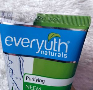 Everyuth Naturals Purifying Neem Face Wash|Antibac