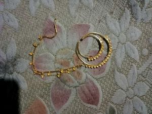 Jewelry Set: Earrings, Necklace &amp; Hair Clip