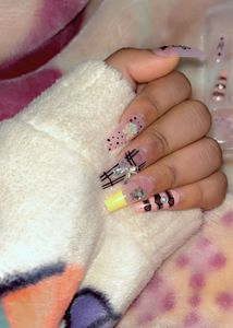 Stylish Press-On Nail Set