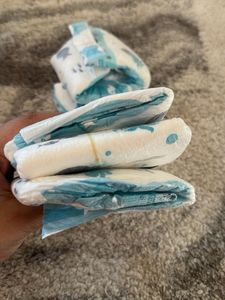 Snow Baby Diapers - 60 count