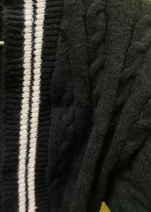 Black Cropped Cardigan