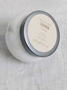 Oriflame Eclat Femme Weekend Cream