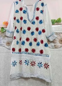 White Embroidered Kurta