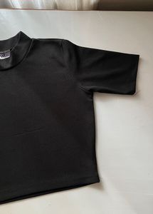 Black Crop Top 🖤