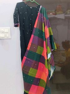 Long Frock Type For Festive And Fomal