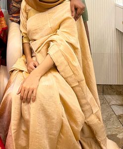 Price Drop💥 Saree And Blouse
