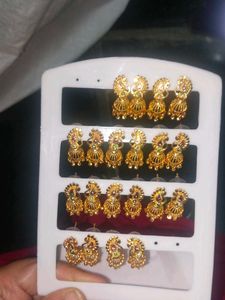 Golden Jhumka Earrings pack of 1