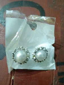 Earing Tops