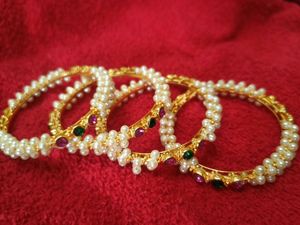 Moti Bangles
