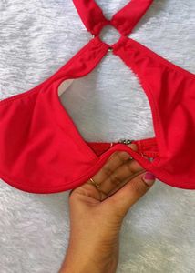 Bright Red Sexy Bikini Top 👙