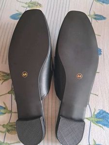 Black CHAIN Loop Mules ( NO BOX )
