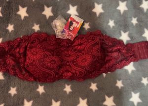 😍Sale🤩combo of 2 Red and black Lace Bra with