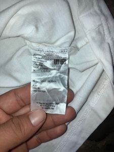 UNIQLO T-shirt