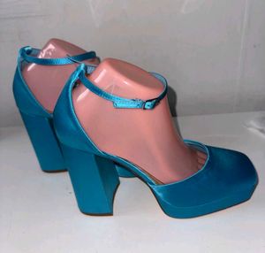 🇮🇪Imported Primark Blue Heels🇮🇪