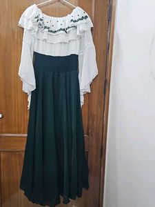 Elegant Off-Shoulder Maxi Dress