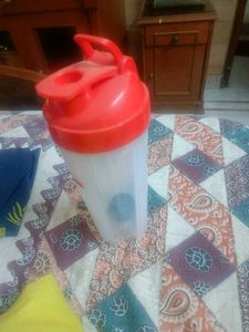 IGNYT Water Bottle