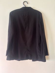 Berksha Chic Black Blazer