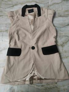 Sleeveless Blazer