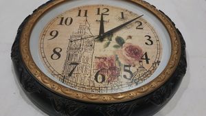 Wall Clock &amp; Decor ⏰️