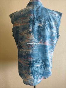 Vintage Hawaiian Print Sleeveless Blouse