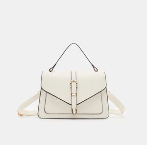 Savana Off White Classy Bag✨💶