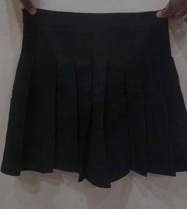 Black tennis skirt