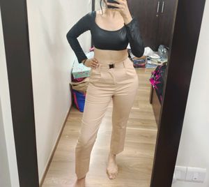 Trendy Black Crop Top