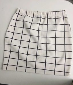 SHEIN NGrid Print Mini Skirt