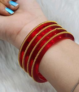 Red And Green Plastic Bangles, Size- 2-4, 2-6, 2-8