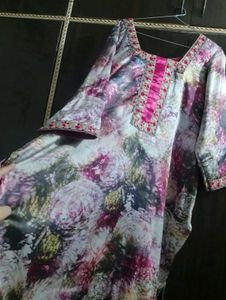 Floral Embroidered Kurta Set