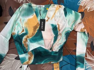 Kiwi girl top
