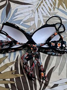 Combo Of Four Imported Fabric Bra N Panty