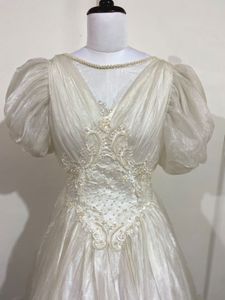 Elegant vintage wedding Gown