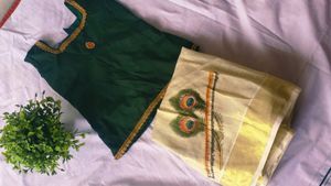 Onam SPL Bottle Green  Kerala Style Pattu Pavadai.