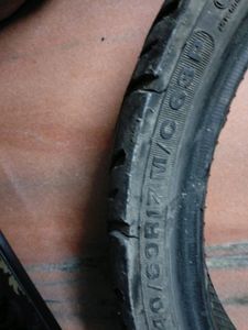 FZ V2 ORIGINAL TYRE