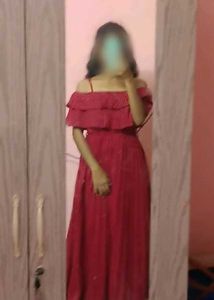 Elegant Red Ruffled Dress