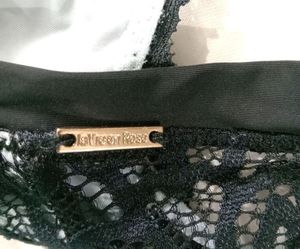 La Vieen Rose Thong
